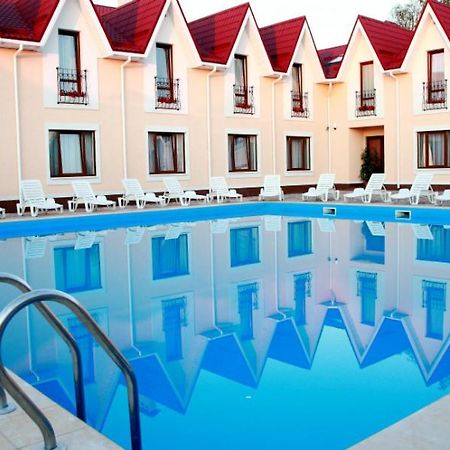 Knyazhyi Dvir Hotel Knyazhichi  Luaran gambar