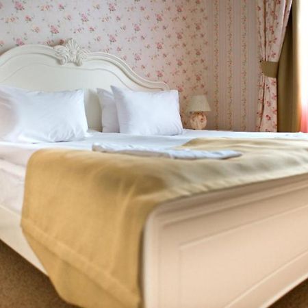 Knyazhyi Dvir Hotel Knyazhichi  Luaran gambar